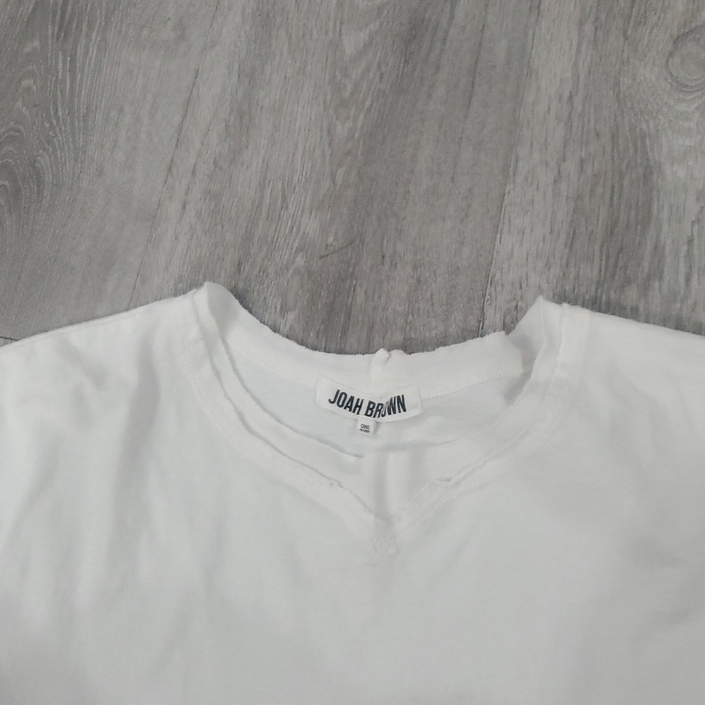 Joah Brown Cobain Cropped  Tee in White OS very Gently Used No Flaws - Picture 5 of 7